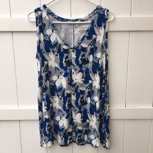 Sleeveless blouse NWOT